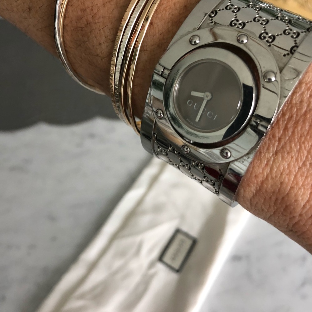 ** Authentic ** Gucci Silver Monogram Watch - image 6